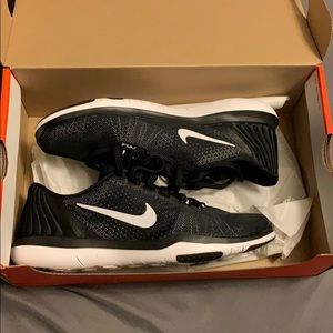 NEW Nike Flex Supreme TR 5
